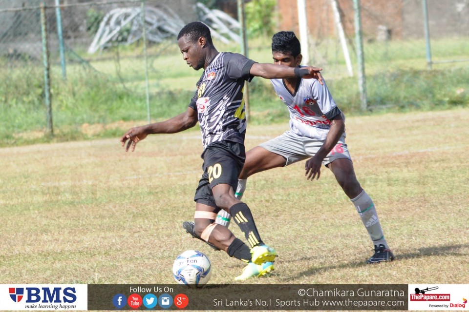 Civil Security SC vs Colombo FC - DCL Group Stage - City Football Complex - 10/07/2016 - Afis Olayemi (R) in action