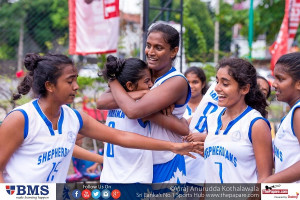 Nirma Sasanthi with the Good Shpeherd Convent - Kotahena team after winning ThePapare Basketball Championship 2016 