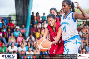 Nirma Sasanthi (14) in action at ThePapare Basketball Championsip 2016 