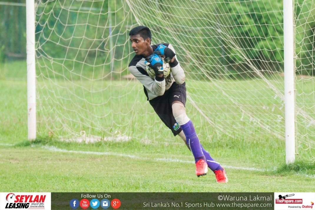 Nalanda College v De Mazenod College - U19 Schools Division II - Kelaniya Football Complex - 09/11/2016 - Nuwan Gimhana saves a Mazenodian attempt on goal.