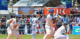 සාන්ත ජෝන් පළමු ඉනිමට කඩුලු 5ක් අතැතිව ලකුණු 50ක් පිටුපසින්