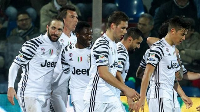 Juventus see off Crotone to go seven points clear