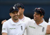 இங்கிலாந்து அணிக்கு இனிங்ஸ் வெற்றி James Anderson and Alastair Cook