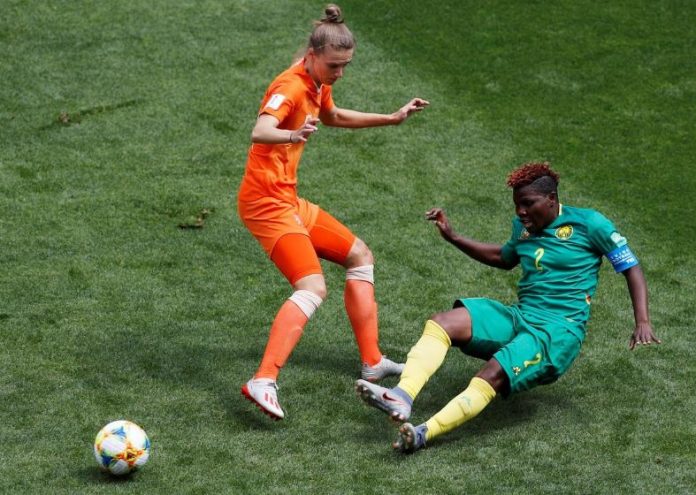 Netherlands v Cameroon