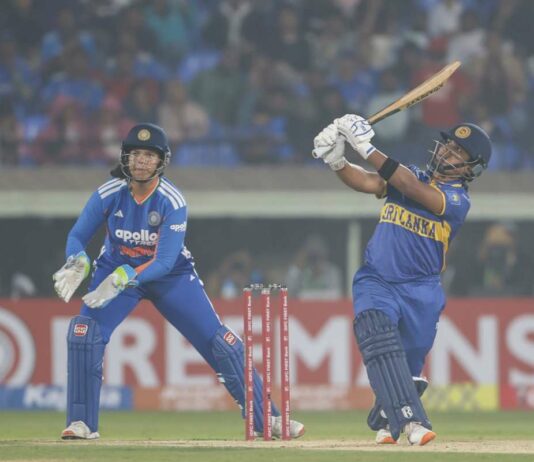 துடுப்பாட்டத்தில் போராடியும் இலங்கை மகளிருக்கு தோல்வி