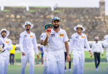 දිලුම් සුදීර නවසීලන්ත ඉනිමේ කඩුලු 6ක් ඩැහැ ගනී Cricket