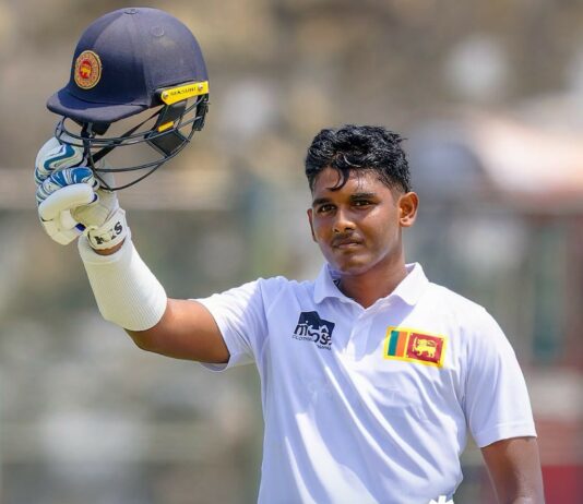 සෙනුජ වැකුණගොඩගෙන් ද්විත්ව ශතකයක් India Under-19s tour of Sri Lanka