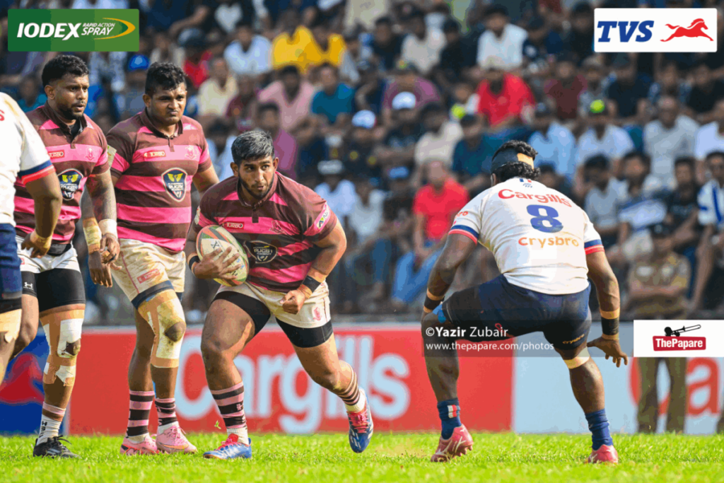 Azmir Fajudeen carrying the ball in Nittawela