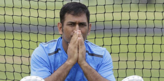 India's Dhoni suffers back spasm before Asia Cup