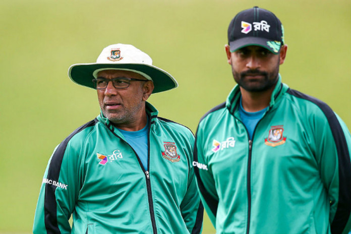Chandika Hathurasinghe brushes aside Sri Lanka coach job