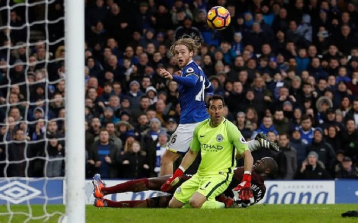 Man City's title hopes hit by Lukaku and Everton teens Premier League