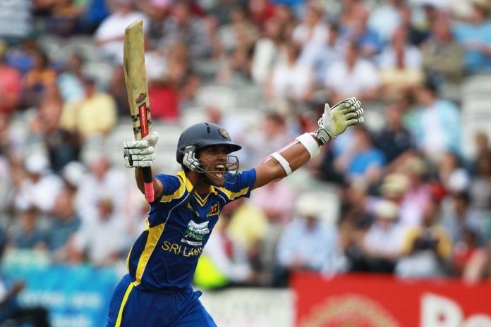 Dinesh-Chandimal-11