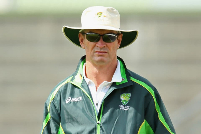 Graeme Hick appointed batting coach for Australia