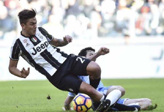 Football Soccer - Juventus v Lazio - Italian Serie A