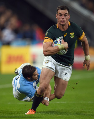 South Africa's centre Jesse Kriel runs during the bronze medal match of the 2015 Rugby World Cup between South Africa and Argentina at the Olympic Stadium, east London, on October 30, 2015. AFP PHOTO / PAUL ELLIS RESTRICTED TO EDITORIAL USE, NO USE IN LIVE MATCH TRACKING SERVICES, TO BE USED AS NON-SEQUENTIAL STILLS ©AFP