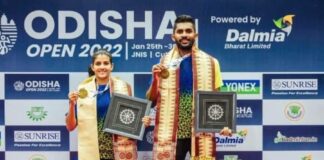 Sachin and Thilini shine in a sea of Indians