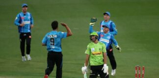 Sydney Thunder bowled out for 15 by Adelaide Strikers
