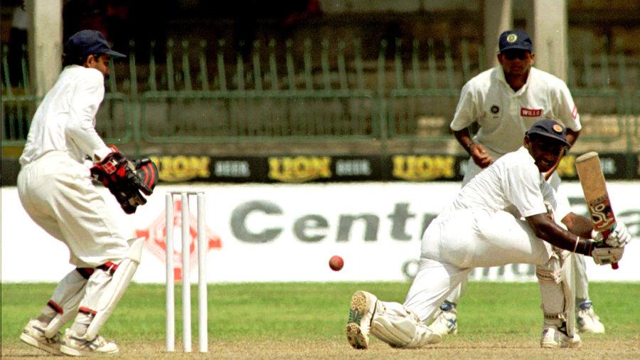 Jayasuriya reaching his triple century (Image courtesy – Associated Press)