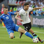 Draxler dazzles as Germany cruise into last eight
