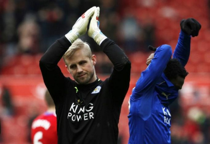 Leicester City's Kasper Schmeichel applauds fans after the game