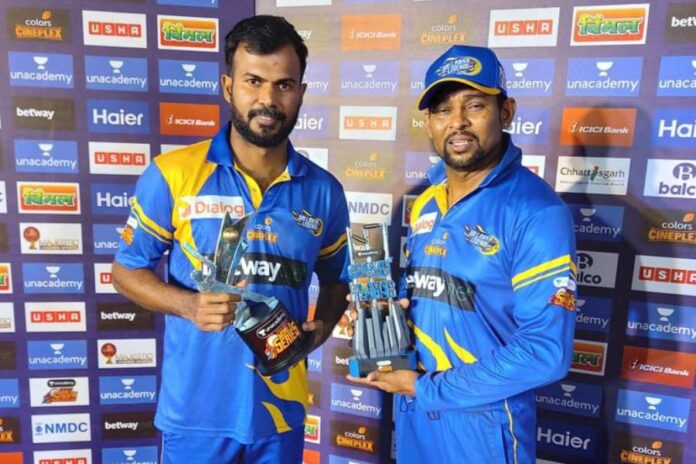 Tharanga and Dilshan guide Sri Lanka Legends