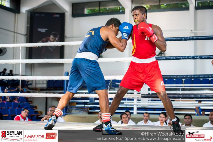 Novices boxing