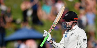 Nicholls helps New Zealand take opening day honours