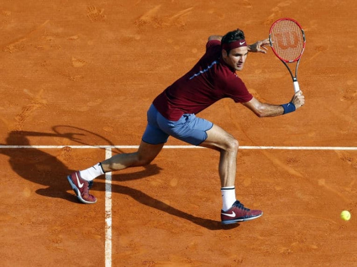 Federer rolls on as Murray, Nadal tested in Monte Carlo