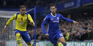 Chelsea's Eden Hazard (right) was the star of the night as his team pummelled Everton.PHOTO: REUTERS