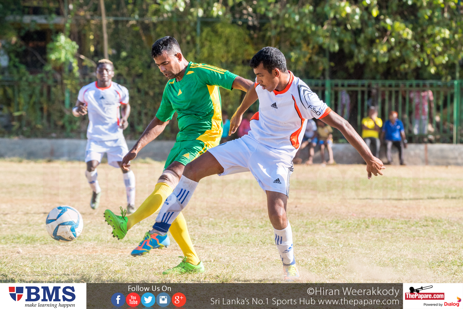 රත්නම් ක්-රීඩා සමාජය සහ කොල්ලුපිටිය ක්-රීඩා සමාජය අතර පැවති තරගයේ ඡායාරූපයක් ©ThePapare.com